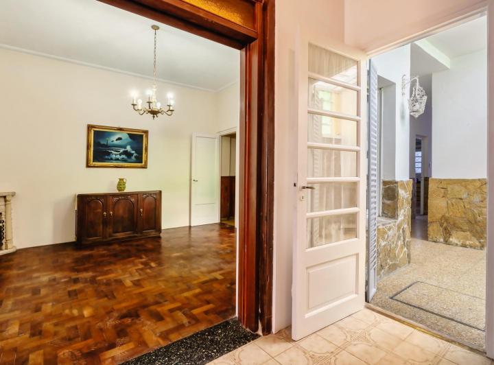 Casa · 163m² · 5 Ambientes · 1 Cochera