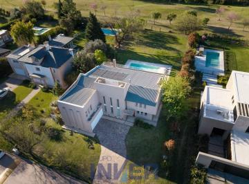 Foto · La Santina Exclusiva Casa en Venta Country Zona Sur