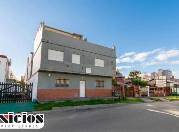 Departamento de 5 ambientes, Mar de Ajó · Amplio Triplex a 80 m del Mar - C559