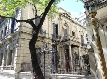 Edificio · 1485m² · Basavilbaso y Arenales. Espectacular Edificio Comercial. Emblemática - Apta Desarrollo Inmobiliario