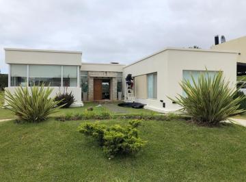 Casa de 5 ambientes, Costa Esmeralda · Casa en Costa Esmeralda