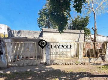 Casa · 60m² · 4 Ambientes · 1 Cochera · Venta a Precio del Lote