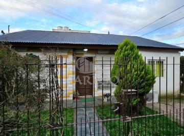 Casa · 64m² · 4 Ambientes · 1 Cochera · Casa en Quilmes Oeste