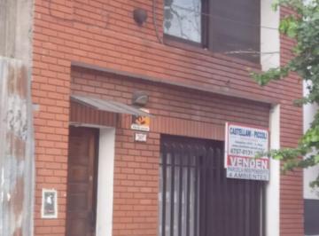 Casa de 4 ambientes, Tres de Febrero · Casa en Venta