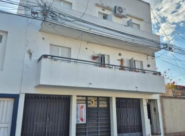 Departamento de 4 ambientes, Ciudad de Santa Fe · Se Vende Amplio Departamento a Una Cuadra de Av Freyre