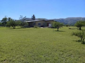 Casa · 210m² · 4 Ambientes · 2 Cocheras · Venta Casa en Villa Giardino Córdoba