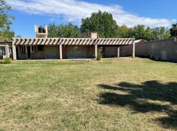 Casa de 4 ambientes, Guaymallén · Casa en Venta Adyacente a Cortaderas