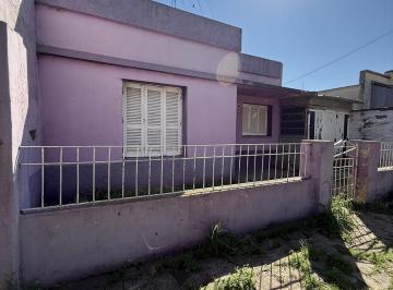 Casa · 95m² · 10 Ambientes · 1 Cochera · Casa Para Reciclar a La Venta