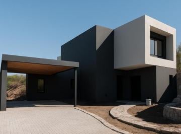 Casa · 330m² · 8 Ambientes · 2 Cocheras · Casa en Estancia Q2