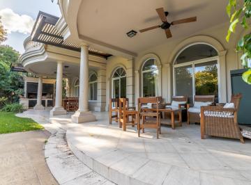 Casa · 434m² · 10 Ambientes · 4 Cocheras · Barrio Cerrado Los Laureles Pilar