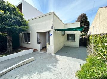 Casa · 120m² · 4 Ambientes · 1 Cochera · Lote Terreno 8,66x67 C/ 2 Casas Fondo