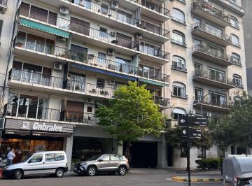 Garage , Recoleta · Excelente Cochera en Arenales y Juncal "Plaza Vicente Lopez" Ideal Inversion.