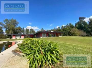 Casa · 400m² · 5 Ambientes · Hermosa Chacra en "Chacras del Paraná" Zárate