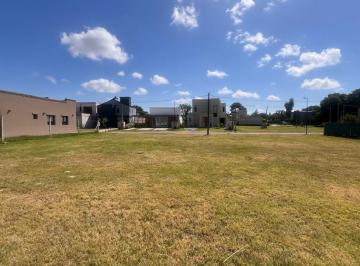Terreno · 452m² · Oportunidad Lote en Venta Barrio Privado: 407 Entre 19 y 21 - Villa Elisa