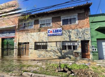 OPORTUNIDAD CASA 6 AMB A REFACCIONAR · Oportunidad Casa 6 Amb a Refaccionar