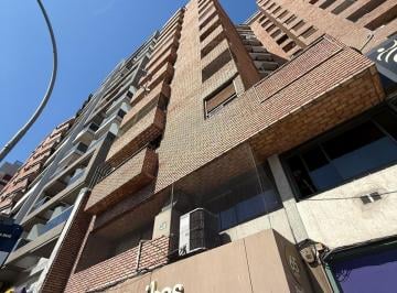 Departamento · 60m² · 4 Ambientes · Sobre Bv Illia 2 Dorm.