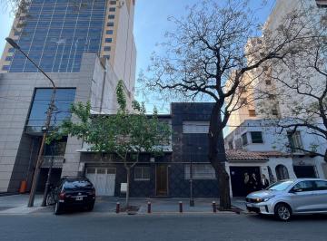 Casa de 8 ambientes, Ciudad de Mendoza · Casa en Venta en Capital, Mendoza.