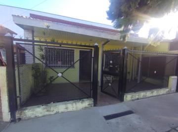 Casa · 150m² · 5 Ambientes · 1 Cochera · Casa Chalet en Venta en El Talar, Tigre, G. B. a. Zona Norte