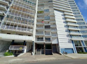 Departamento · 126m² · 7 Ambientes · 1 Cochera · Departamento en Venta Piso Exclusivo Dos Dorm. con Balcones Al Frente - Av de La Libertal Al