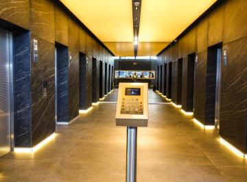 Oficina comercial · 6000m² · 60 Cocheras · Oficinas Clase a a Estrenar