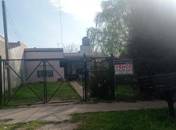 Casa de 3 ambientes, Florencio Varela · Casa a Reciclar Oportunidad, Olivos 2720, Fcio. Varela, La Carolina