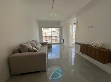 Departamento · 100m² · 3 Ambientes · 3 Ambientes a La Calle con Balcón Saliente