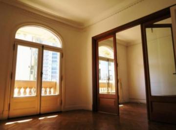 Oficina comercial · 100m² · Oficina en Alquiler en Edificio Clásico