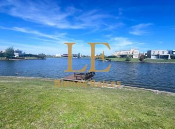 Casa · 240m² · 6 Ambientes · 5 Cocheras · Venta Casa San Sebastian