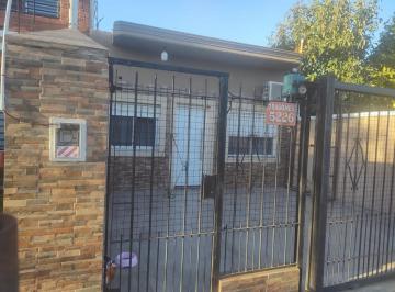 PH · 198m² · 4 Ambientes · PH Al Frente en Venta