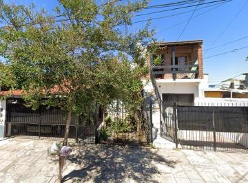 Casa · 180m² · 8 Ambientes · 1 Cochera · Venta 2 Casa en Beccar de 3 Ambientes c/u