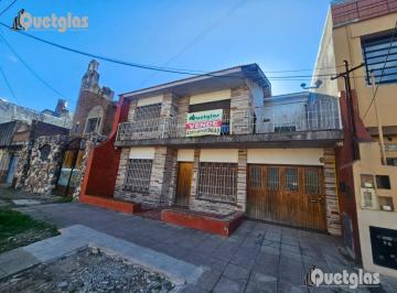 Casa de 6 ambientes, Avellaneda · Venta Casa 6 Ambiente con 2 Garaje, Patio con Quincho y Terraza