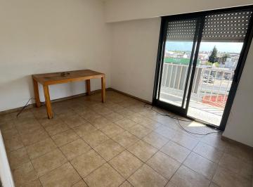 Departamento de 2 ambientes, Avellaneda · Departamento de 2 Ambientes con Balcón