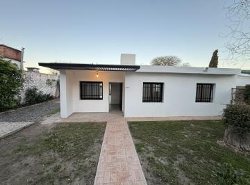 Casa · 150m² · 4 Ambientes · 2 Cocheras · Venta, Casa 3 Dorm, 2 Baños, Estrenar, Apta Credito, San Alfonso Villa Allende