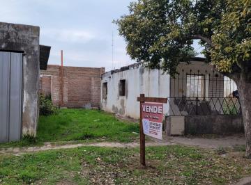 Casa de 5 ambientes, Pujato · Pujato San Martín 351. Terreno Más Construcción