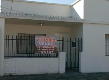 Casa · 168m² · 3 Ambientes · 1 Cochera · Venta Casa Americana 3 Ambientes Moron Sur