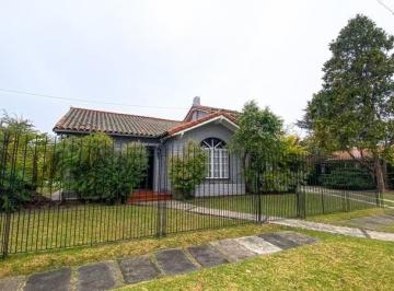 Casa · 180m² · 8 Ambientes · 2 Cocheras · Casa Chalet en Venta en Barrio Uno, Ezeiza, G. B. a. Zona Sur