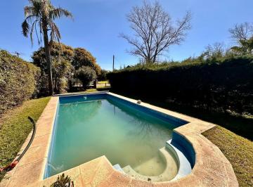 Casa · 122m² · 3 Ambientes · 1 Cochera · Casa Fin de Semana, Pueblo Esther. Piscina. 2 Dorm.. Apta Credito