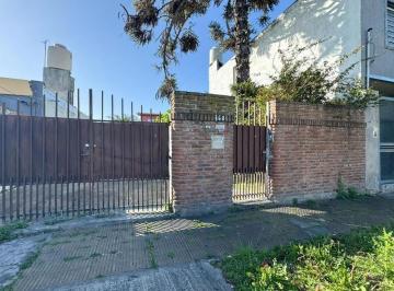 Casa · 150m² · 4 Ambientes · 3 Cocheras · Casa 3 Ambientes - San Antonio de Padua Sur