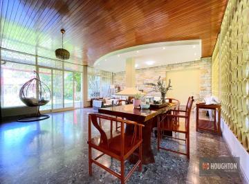 Casa · 541m² · 7 Ambientes · 4 Cocheras · Casa Americana en Venta - 7 Ambientes y Amplio Terreno - Florida
