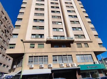 Departamento de 5 ambientes, Bahía Blanca · Departamento de 3 Dorm. en Venta - Brown 111