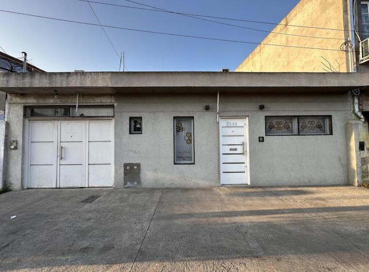 Local comercial · 180m² · 13 Ambientes