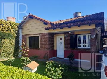 Casa · 200m² · 5 Ambientes · Casa en Florencio Varela