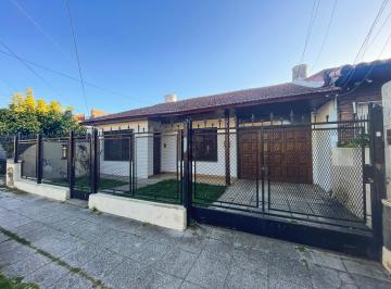 Casa de 6 ambientes, Quilmes · Casa en Venta – Quilmes Oeste – Sobre Lote Propio