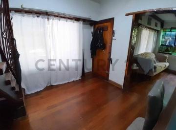 Casa · 190m² · 6 Ambientes · 1 Cochera · Casa 5 Ambientes - Ubicación Privilegiada en José Mármol.