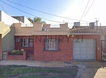 Casa · 170m² · 4 Ambientes · 1 Cochera · Venta Casa Don Bosco