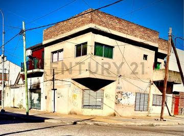 Oficina comercial · 110m² · 2 Ambientes · 1 Cochera · Venta en Bloque en Lanús Oeste – Ideal Inversores o Dos Familias