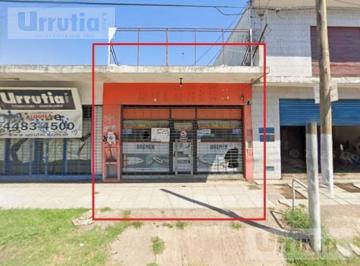 Local comercial · 86m² · Moreno Local Sobre Av Victorica