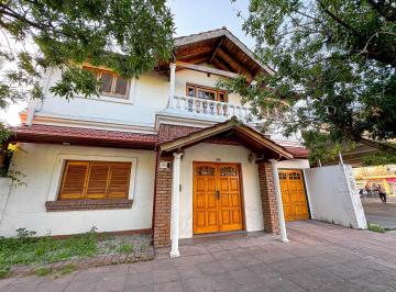 Casa de 5 ambientes, Morón · Chalet 5 Amb. San Nicolas Al 800 - Castelar Norte