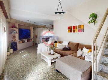 Casa · 123m² · 4 Ambientes · 1 Cochera · Venta PH 4 Ambientes Al Frente con Cochera y Terraza — Carapachay