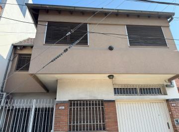 Casa de 6 ambientes, Tres de Febrero · Casa Ideal Dos Familias Dos Hermosas Propiedades
